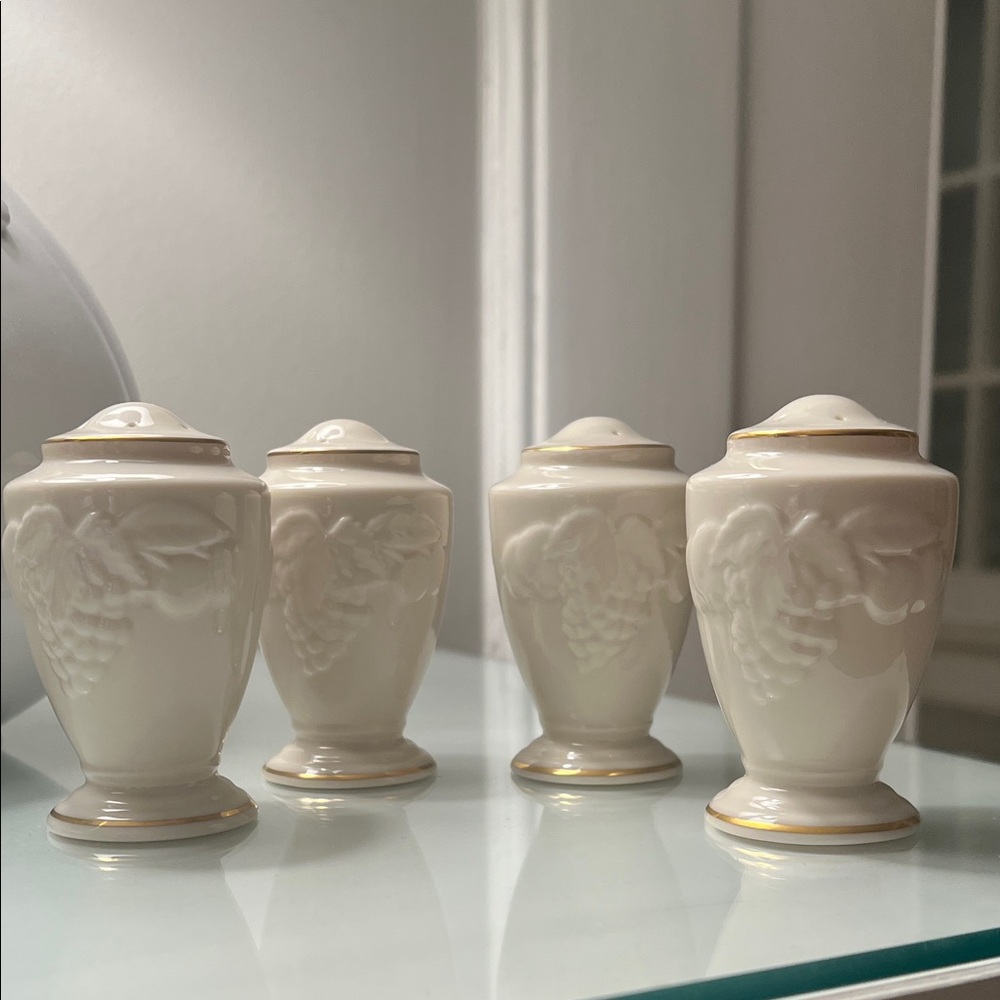 Lenox Cream Salt and Pepper Shakers Set